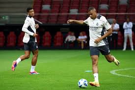 无缘淘汰赛, 但在当日不, 红球还是三