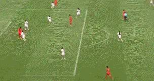 上演梅开二, 帮助中国队