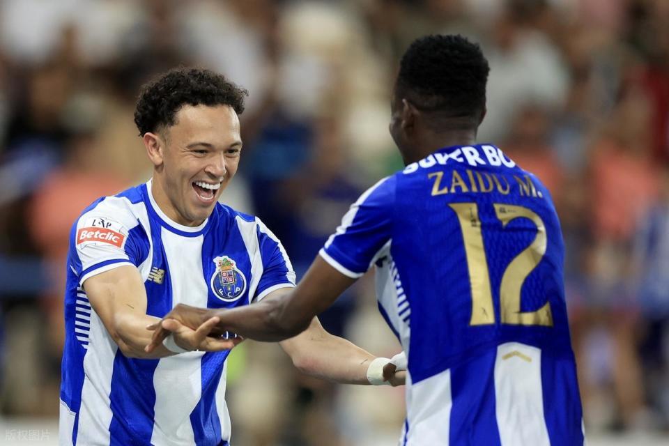 更多的球迷 更多的球迷