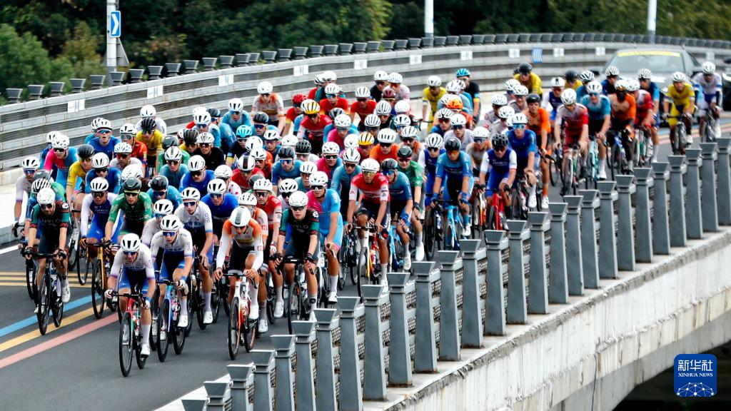 新华社发, 许南平, 自行车大赛