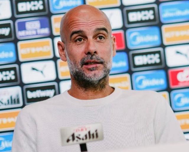 的老球员, 里科, 罗那