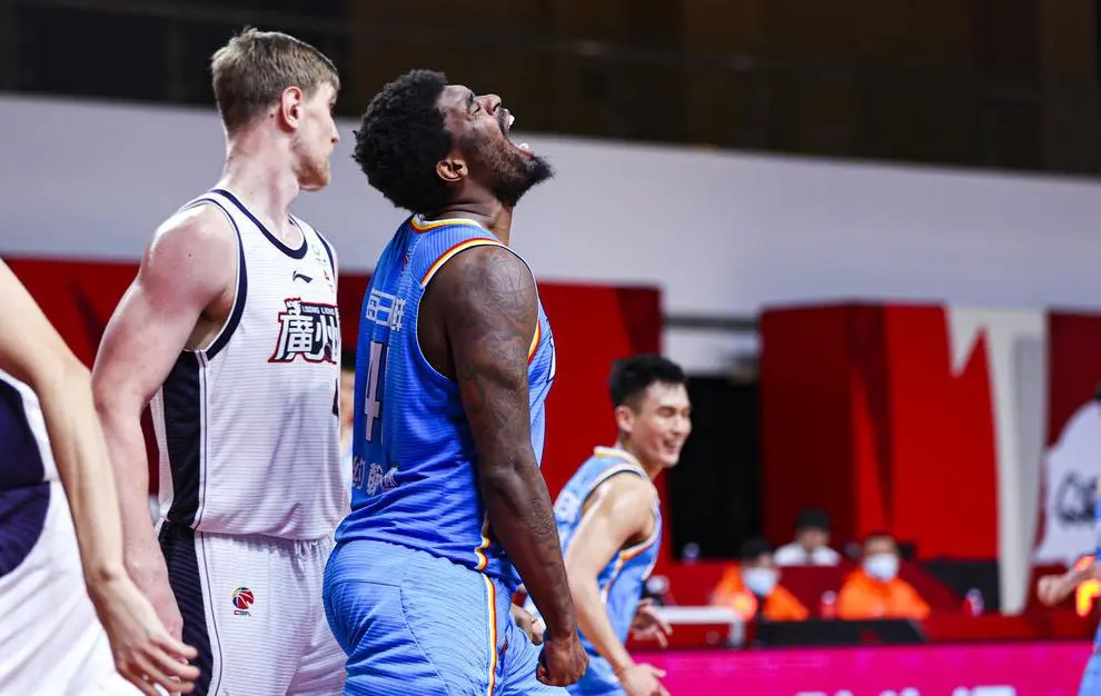 替代余嘉豪, NBL本赛