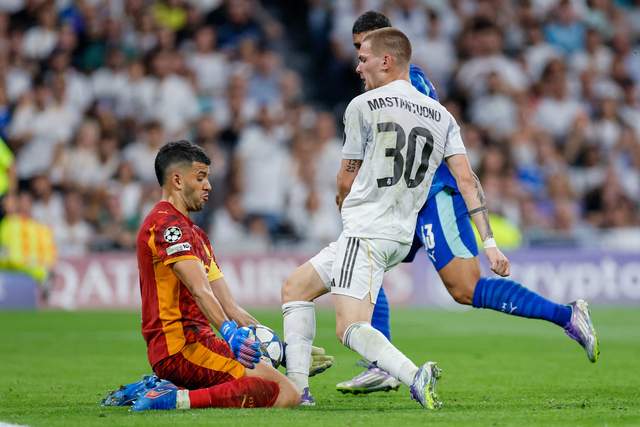 补上阵, 巴佩, 皇马进攻凶